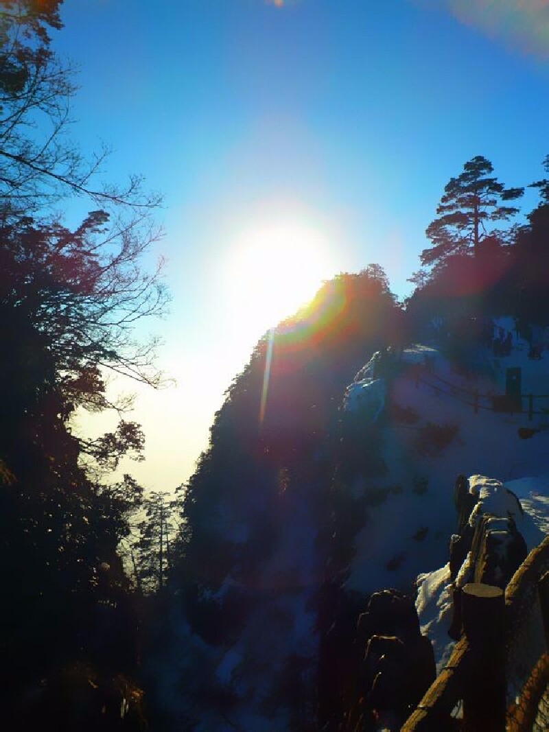 峨眉金顶!d=====(~▽~*)b_乐山游记_途牛