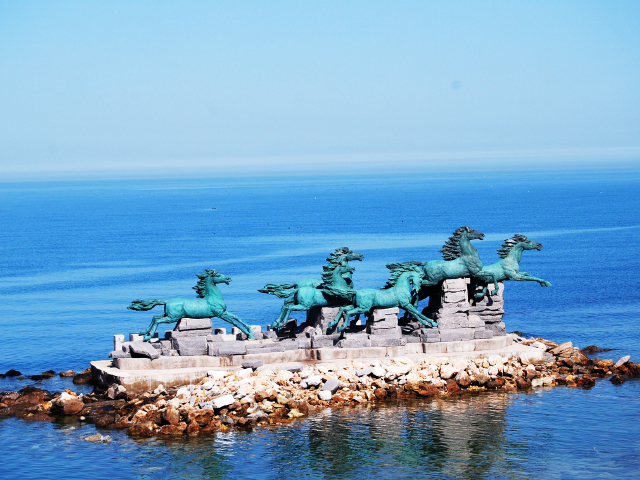 <青岛-栈桥-奥帆中心-养马岛-威海刘公岛-蓬莱-烟台双飞5日游