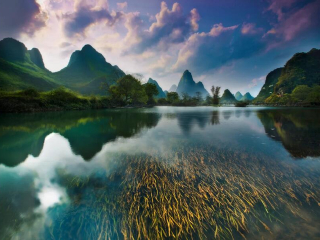 桂林旅游價(jià)格多少跟團(tuán)_桂林旅游跟團(tuán)需多少錢(qián)_桂林旅游多少錢(qián)一個(gè)人
