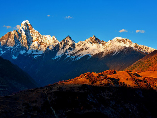 四姑娘山全景