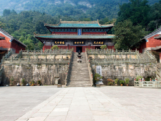 去恩施大峡谷-神农架-大九湖-武当山旅游包团_恩施大峡谷-神农架-大九湖-武当山国际旅行_深圳出发游恩施大峡谷-神农架-大九湖-武当山