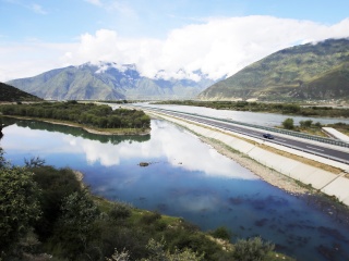 廣州西藏林芝旅游團(tuán)_西藏林芝旅游跟團(tuán)需多少錢_西藏林芝自由行組團(tuán)