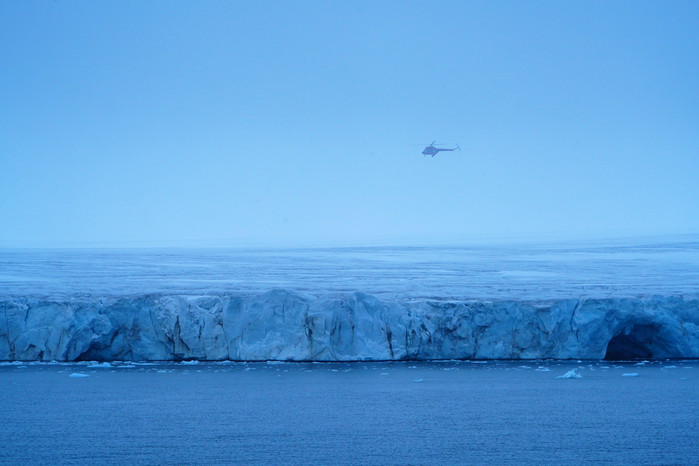 北极点破冰船轻探险