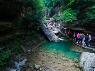 河南少林寺九月旅游_現(xiàn)在到河南少林寺旅游多少錢_河南少林寺旅行團自由行