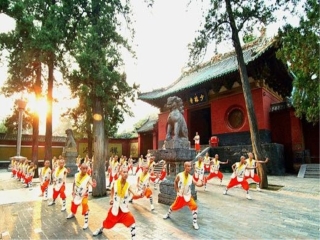 河南少林寺九月旅游_現(xiàn)在到河南少林寺旅游多少錢_河南少林寺旅行團自由行