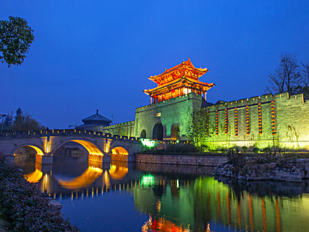 枣庄台儿庄古城-馆-微山湖湿地大巴2日游0购物