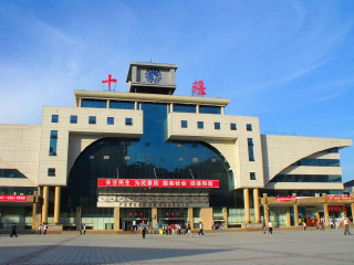 湖北旅游要帶多少錢_跟團湖北旅游價格表_湖北旅游最佳路線