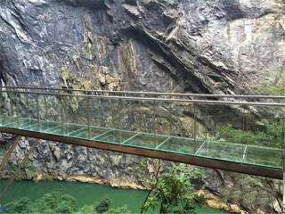 <清远古龙峡全程漂流-洞天仙境-摩天轮2日游>错峰漂流,畅游玻璃桥,赏英西峰林