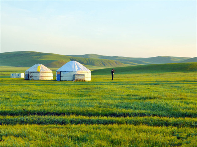 深度游,品蒙古美食,连住2晚传统蒙古包,畅游成吉思汗故乡