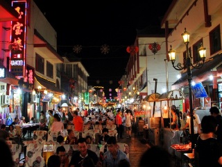 嘉峪關(guān)旅游報(bào)團(tuán)價(jià)格_嘉峪關(guān)八月份旅游_嘉峪關(guān)旅游跟團(tuán)需多少錢