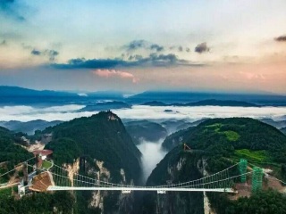 到张家界跟团游_去张家界旅行跟团_春节去张家界旅游价格