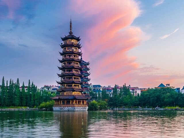 桂林旅游人口_桂林旅游学院