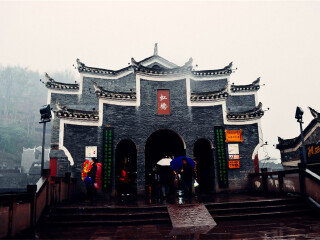 湖南張家界組團(tuán)旅游_組團(tuán)去湖南張家界_湖南張家界游8月份報(bào)價(jià)