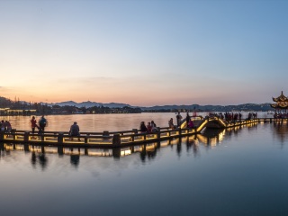 華東特價旅游團(tuán)報(bào)價_10月華東的旅游路線_旅行團(tuán)華東游