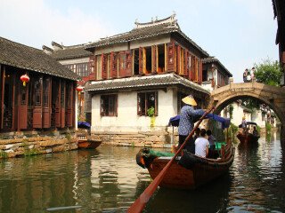 華東烏鎮(zhèn)跟團游與自由行_以往國慶華東烏鎮(zhèn)游價格_華東烏鎮(zhèn)旅游跟團多少錢