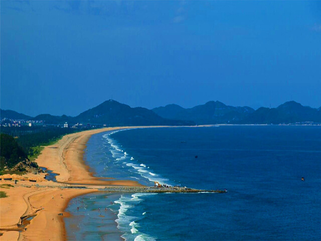 阳江海陵岛-大角湾-十里银滩-水上乐园3日游>品美食,住海岛和温泉