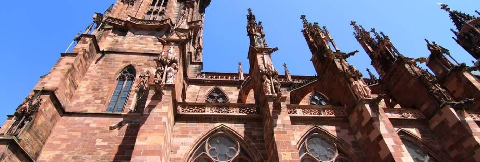 弗赖堡主场迎战多特蒙德 关键对决直播呈现 德甲焦点战一触即发