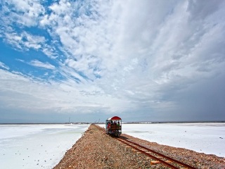 青海湖旅游要多少錢跟團(tuán)_青海湖旅游報(bào)價(jià)_去青海湖旅游要多少錢