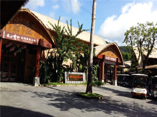 三亚旅游团多少钱_9月份三亚游价格_三亚跟团游旅游