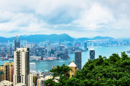 <港澳3日游>香港集合，纯玩0购物，2成人1张上网卡，铜锣湾观光，太平山顶，米其林推荐大荣华，澳门葡国餐，香港可拼住