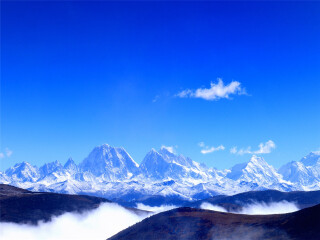 云南香格里拉自由行還是跟團(tuán)好_去云南香格里拉旅游要多少錢(qián)_去云南香格里拉旅游多少錢(qián)