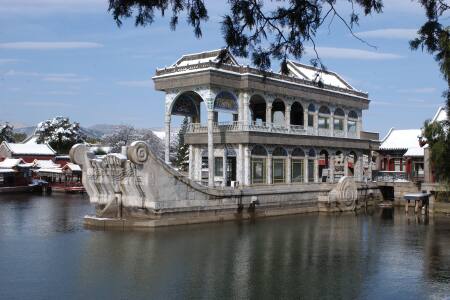 <北京-天津-瓷房子-颐和园-天坛-故宫-八达岭长城-天安门广场-王府井4日游>当地参团,含接送,长陵,精选酒店,津门故里赏异国风情,逛胡同 <北京-天津-瓷房子-颐和园-天坛-故宫-八达岭长城-天安门广场-王府井4日游>当地参团,含接送,长陵,精选酒店,津门故里赏异国风情,逛胡同