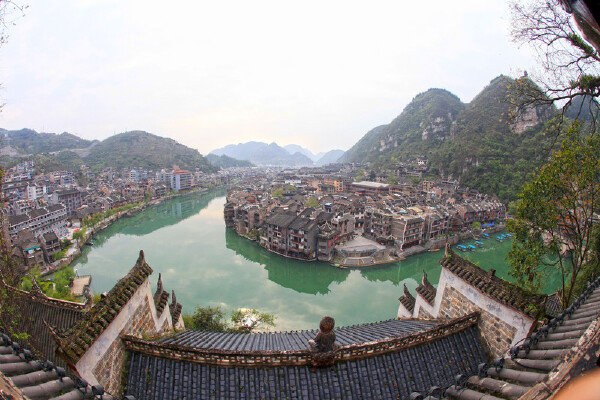 夏天去贵州当月天气_夏天去贵州穿衣指南_夏