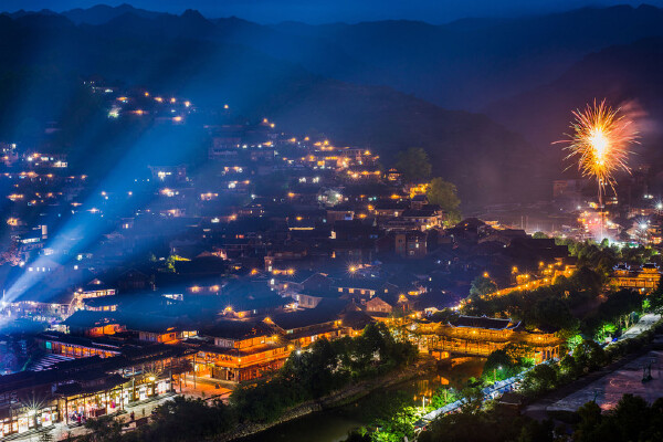 夏天去贵州当月天气_夏天去贵州穿衣指南_夏