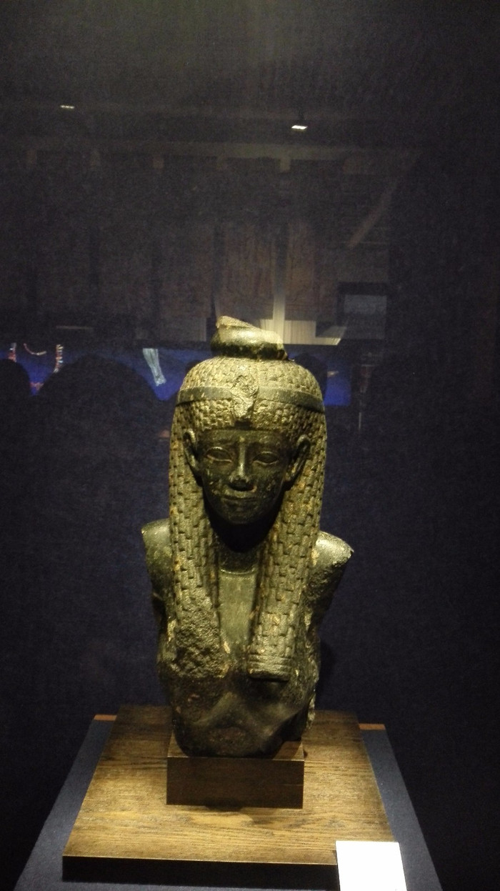 克娄巴特拉七世(埃及艳后)雕像