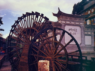 云南香格里拉旅游一次多少錢_跟團云南香格里拉旅游價格表_云南香格里拉旅游團報價2021