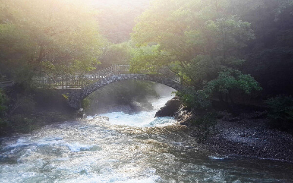 中秋节去本溪水洞旅游必备物品_中秋节去本溪