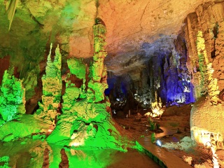 贵州黄果树旅行跟团_跟团贵州黄果树旅游价格表_贵州黄果树11日游跟团多少钱