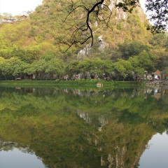 七星岩