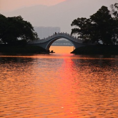 七星岩