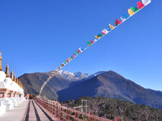 到云南梅里雪山旅游報(bào)團(tuán)價(jià)格_云南梅里雪山游跟團(tuán)多少錢2021_去云南梅里雪山游要多少錢