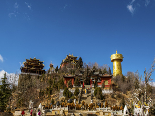 到云南梅里雪山旅游報(bào)團(tuán)價(jià)格_云南梅里雪山游跟團(tuán)多少錢2021_去云南梅里雪山游要多少錢