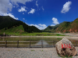 西寧最佳旅游路線_西寧跟團(tuán)還是自由行_去西寧靠譜的旅行團(tuán)