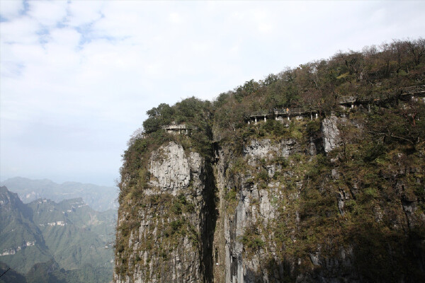五月去天门山旅游必备物品_五月去天门山旅游