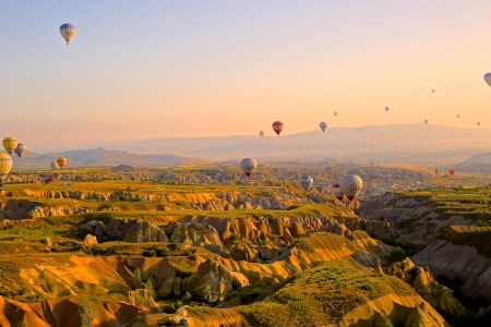 <土耳其5晚6日梦幻之旅半自助游>2人成团，像当地人一样旅游，乘坐当地巴士/有轨电车/飞机，接送服务，全程市区酒店（当地参团）