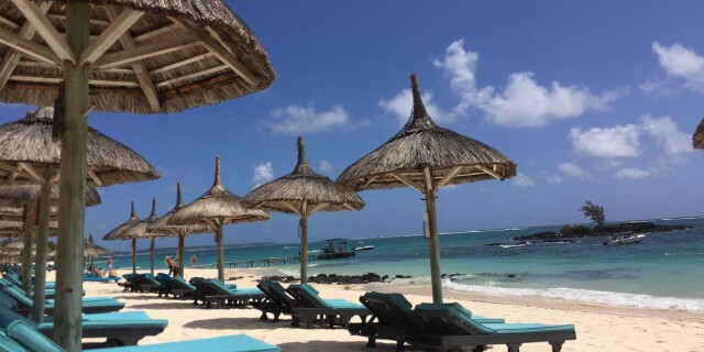 毛里求斯机票+酒店+当地5晚7日半自助游 成都