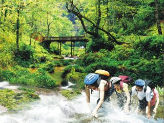 跟團(tuán)桂林陽(yáng)朔游價(jià)格_桂林陽(yáng)朔最適合旅游的季節(jié)_桂林陽(yáng)朔跟團(tuán)還是自由行
