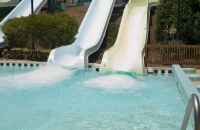 水上乐园里嗨一下