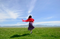 欣赏安多藏族游牧文化风情歌舞晚会