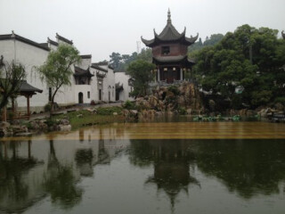 婺源旅游跟團(tuán)需多少錢_婺源旅游大概多少錢_去婺源游怎么省錢