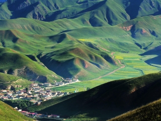去新疆旅游_新疆旅游團報價自由行_新疆旅行團
