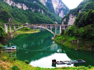 现在去恩施大峡谷旅游多少钱_去恩施大峡谷旅行跟团_恩施大峡谷五天跟团旅游