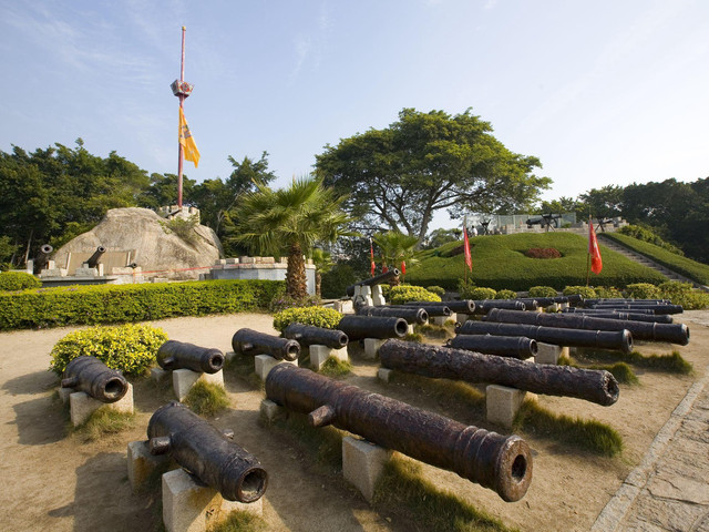  武夷山-厦门鼓浪屿-集美-胡里山炮台-曾厝垵4日游>福州往返 玩转福建