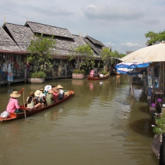 水上四季村