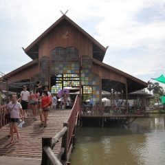 水上四季村