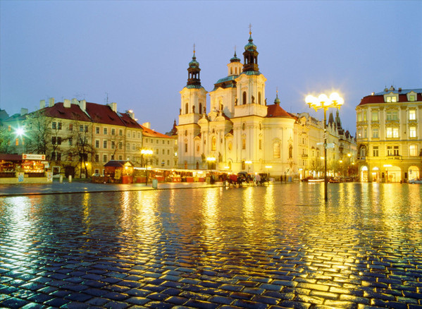 捷克最佳旅游时间_捷克有什么好玩的地方_捷克旅游安全吗
